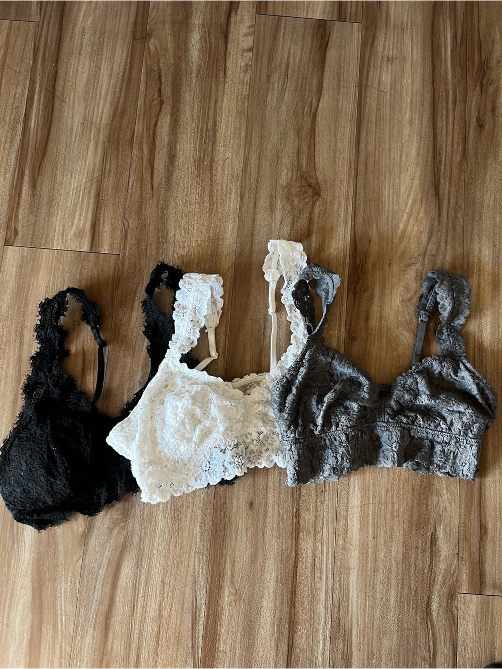 Aerie Lace Bralette Bundle/ Lot— Black, White & Gray Size small